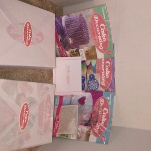 Cake decorating set (new)